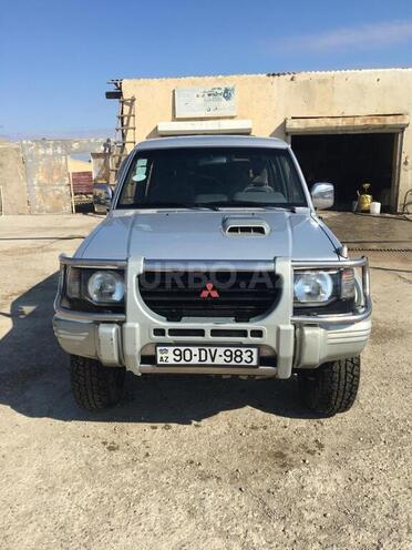 Mitsubishi Pajero 1995, 298,000 km - 2.8 л - Bakı