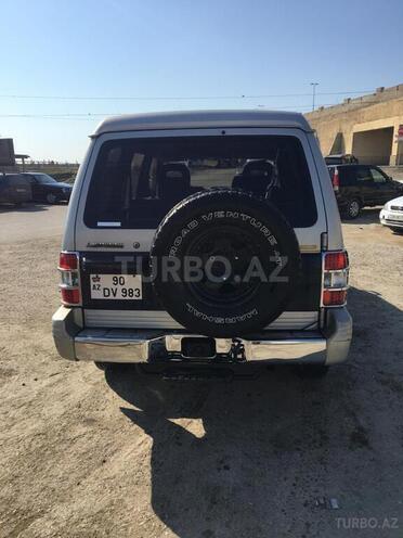 Mitsubishi Pajero 1995, 298,000 km - 2.8 л - Bakı