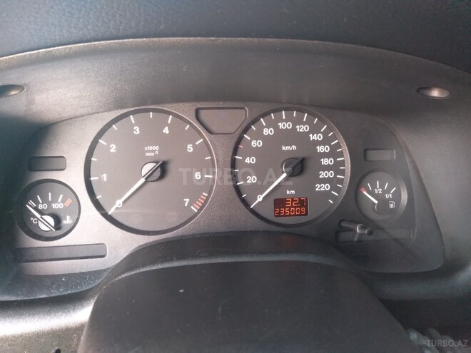 Opel Astra 1999, 235,000 km - 1.6 l - Zaqatala