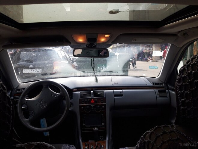 Mercedes E 240 1999, 395,000 km - 2.4 l - Bakı