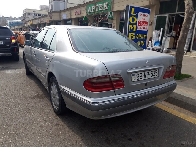 Mercedes E 240 1999, 395,000 km - 2.4 l - Bakı