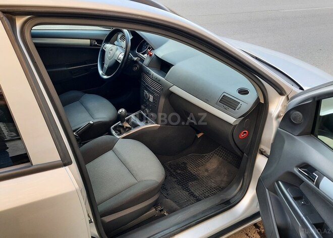 Opel Astra 2005, 201,000 km - 1.6 l - Bakı