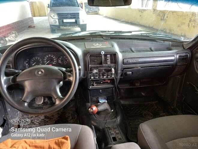 GAZ 31105 2004, 180,000 km - 2.4 l - Hacıqabul