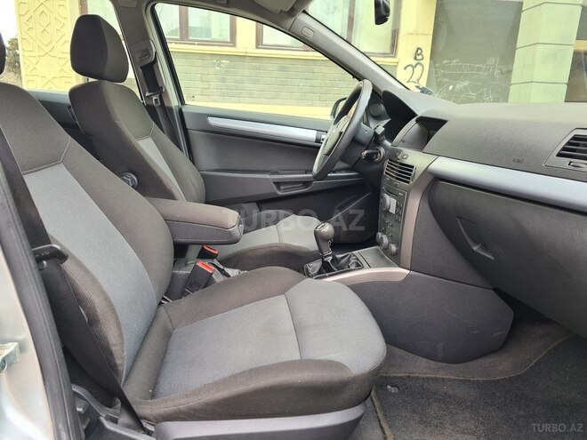 Opel Astra 2004, 196,450 km - 1.4 l - Bakı