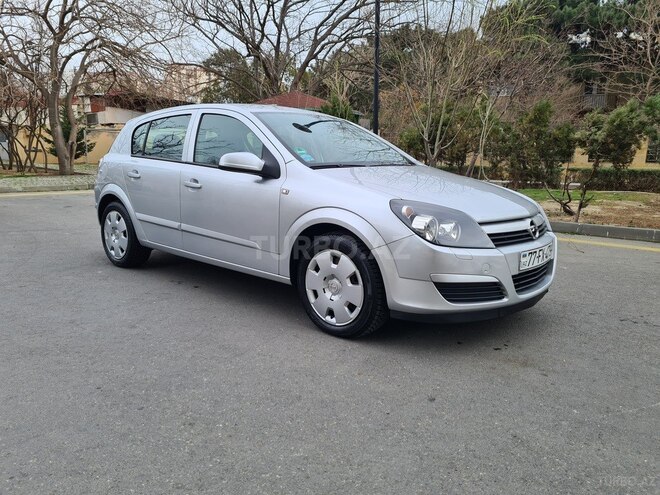 Opel Astra 2004, 196,450 km - 1.4 l - Bakı