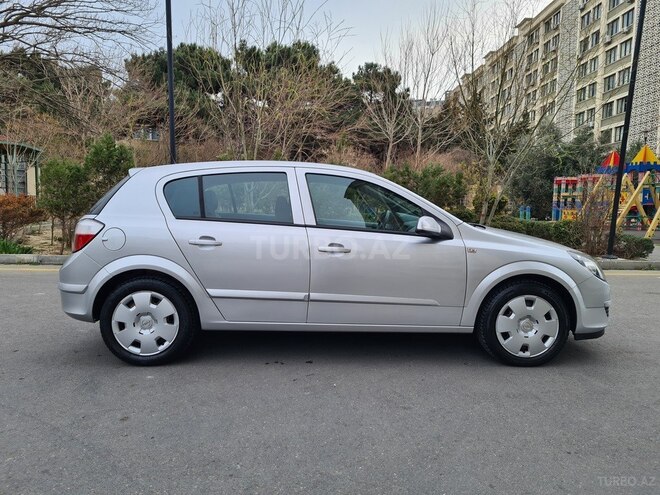 Opel Astra 2004, 196,450 km - 1.4 l - Bakı
