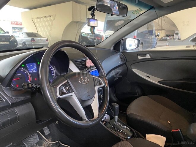 Hyundai Accent 2011, 247,358 km - 1.6 l - Bakı