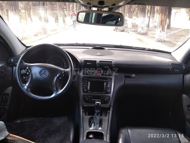 Mercedes C 320 2001, 190,000 km - 3.2 l - Sumqayıt