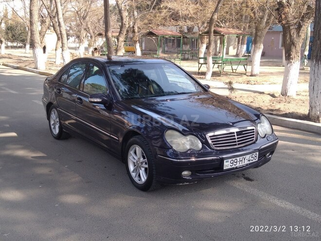 Mercedes C 320 2001, 190,000 km - 3.2 l - Sumqayıt