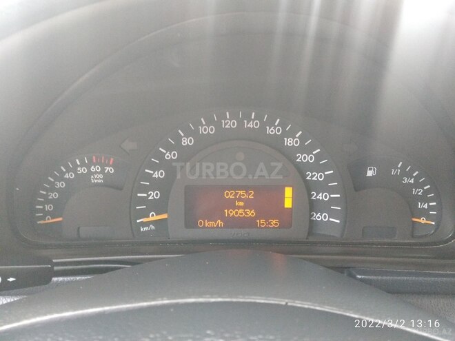Mercedes C 320 2001, 190,000 km - 3.2 l - Sumqayıt