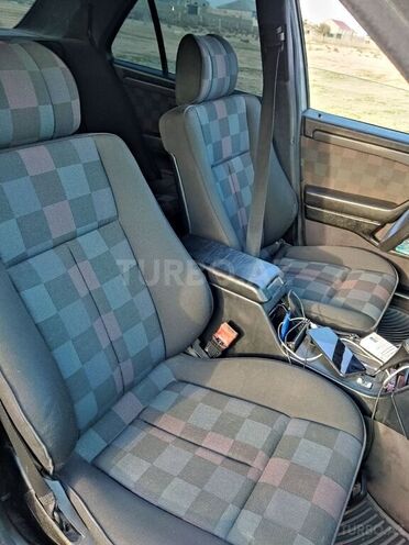 Mercedes C 220 1994, 300,000 km - 2.2 l - Bakı