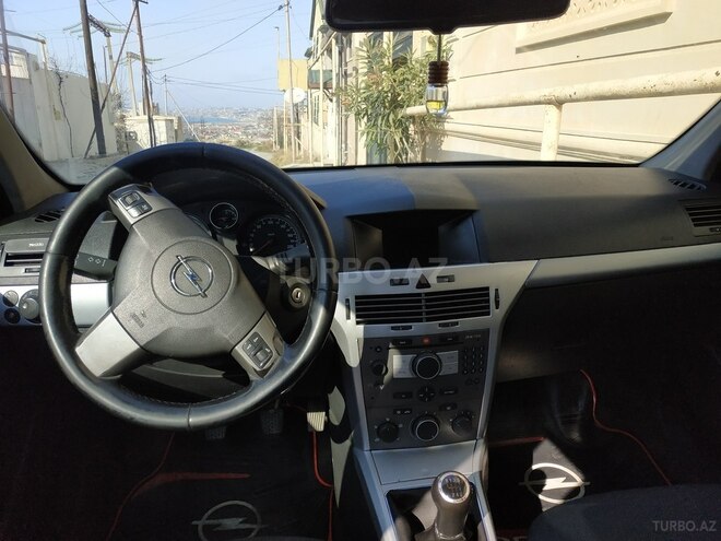 Opel Astra 2006, 260,800 km - 1.3 l - Bakı