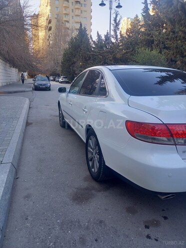 Hyundai Grandeur 2009, 220,000 km - 2.7 l - Bakı