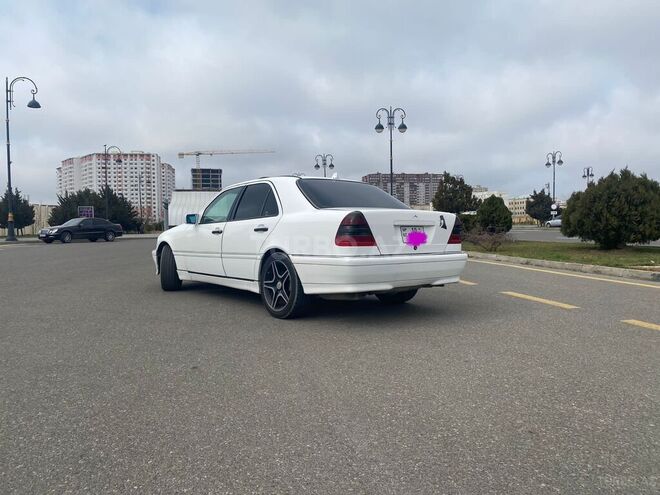 Mercedes C 230 1999, 321,456 km - 2.3 l - Bakı
