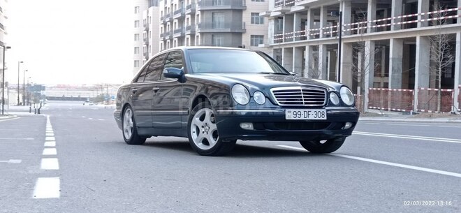 Mercedes E 220 2000, 285,000 km - 2.2 л - Bakı