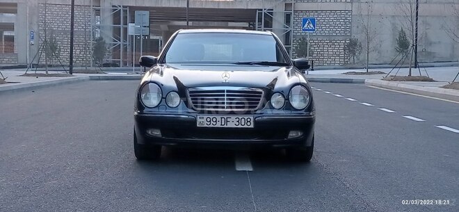 Mercedes E 220 2000, 285,000 km - 2.2 л - Bakı