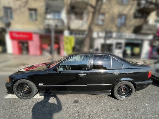 BMW 318 1993, 454,000 km - 1.8 l - Bakı