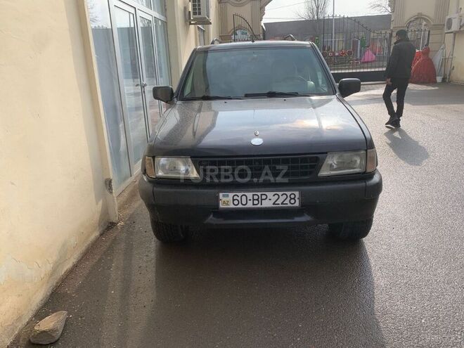 Opel Frontera 1995, 385,000 km - 2.5 l - Tovuz