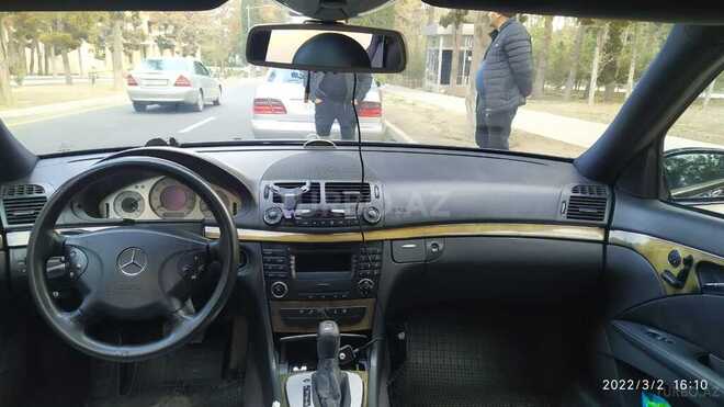 Mercedes E 320 2002, 265,327 km - 3.2 л - Naftalan