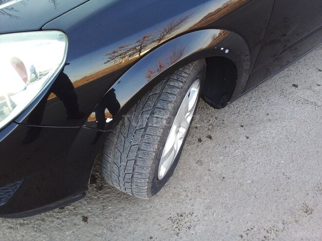 Opel Astra 2007, 219,000 km - 1.7 л - Bakı