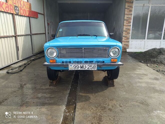LADA (VAZ) 21011 1983, 300,000 km - 1.5 l - Qax