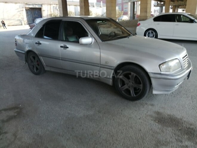 Mercedes C 220 1999, 456,789 km - 2.2 л - Bakı