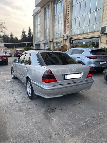 Mercedes C 240 1999, 273,400 km - 2.4 л - Bakı