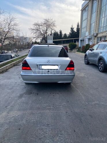 Mercedes C 240 1999, 273,400 km - 2.4 л - Bakı