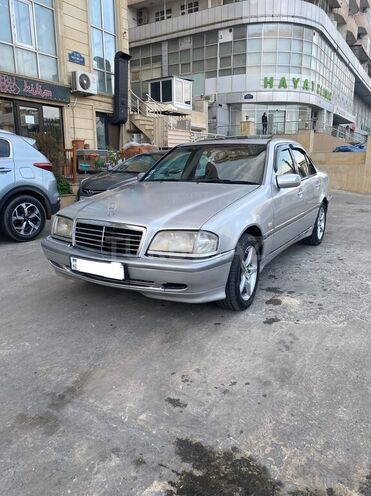 Mercedes C 240 1999, 273,400 km - 2.4 л - Bakı