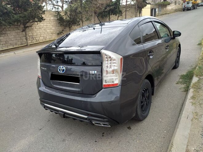 Toyota Prius 2011, 245,000 km - 1.8 l - Bakı