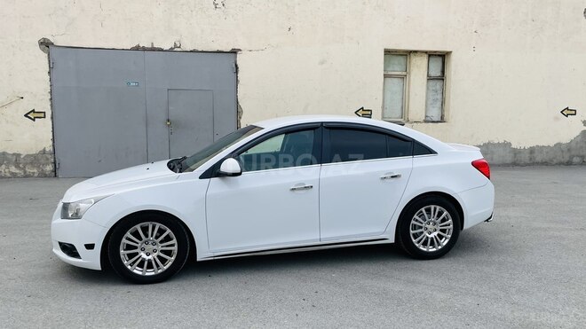 Chevrolet Cruze 2011, 326,000 km - 1.4 л - Bakı