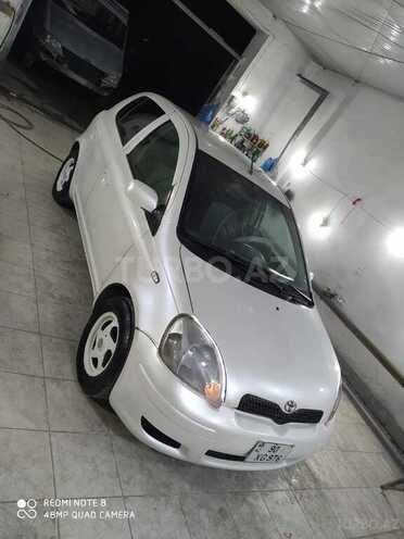 Toyota Vitz 2002, 299,999 km - 1.3 л - Bakı