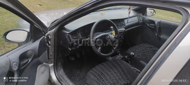 Opel Vectra 1996, 420,000 km - 1.6 l - Zaqatala