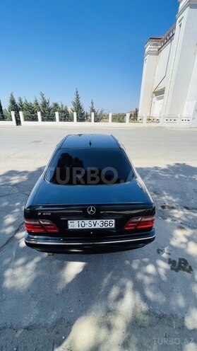 Mercedes E 240 1999, 337,000 km - 2.4 l - Bakı