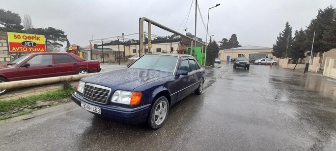 Mercedes E 200 1995, 316,000 km - 2.0 l - Bakı