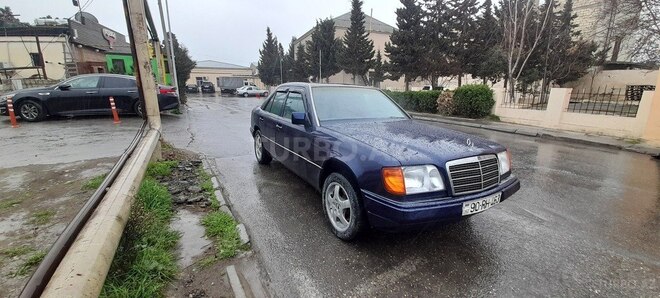 Mercedes E 200 1995, 316,000 km - 2.0 l - Bakı