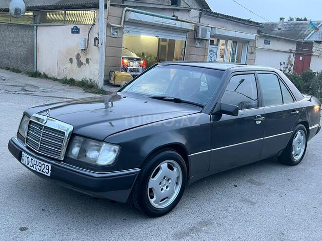 Mercedes E 230 1990, 298,000 km - 2.3 l - Bakı