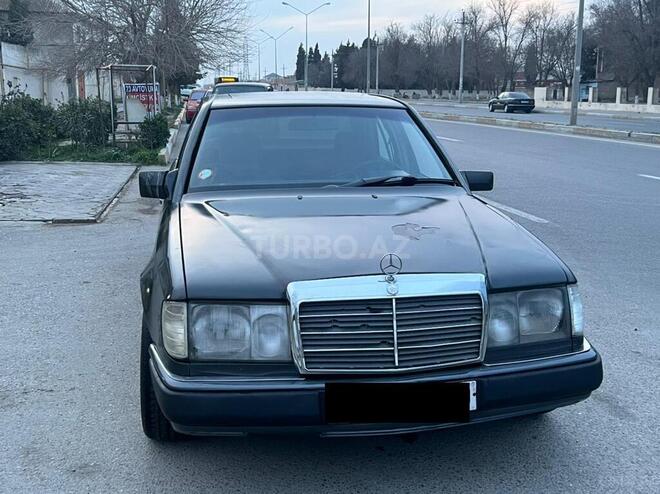 Mercedes E 230 1990, 298,000 km - 2.3 l - Bakı