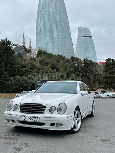 Mercedes E 240 2001, 180,000 km - 2.4 л - Bakı