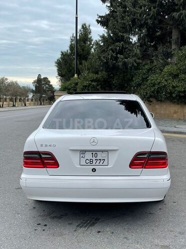 Mercedes E 240 2001, 180,000 km - 2.4 л - Bakı
