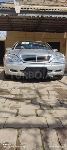 Mercedes S 320 2002, 310,000 km - 3.2 l - Salyan