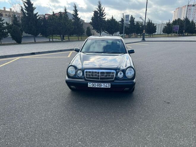 Mercedes E 200 1996, 350,000 km - 2.0 l - Bakı