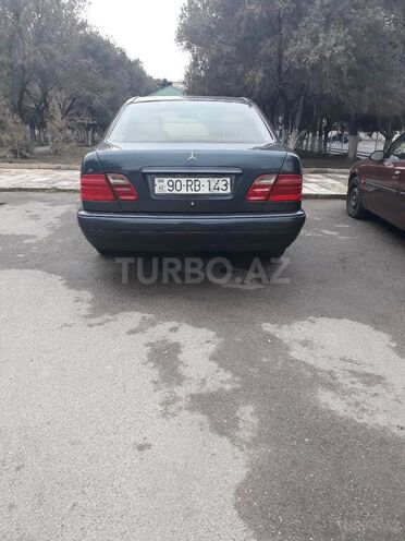 Mercedes E 200 1996, 350,000 km - 2.0 l - Bakı