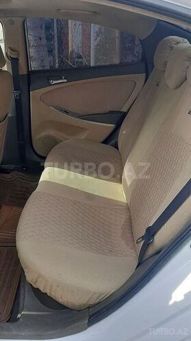 Hyundai Accent 2011, 250,000 km - 1.6 l - Bakı