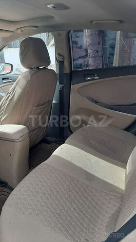 Hyundai Accent 2011, 250,000 km - 1.6 l - Bakı