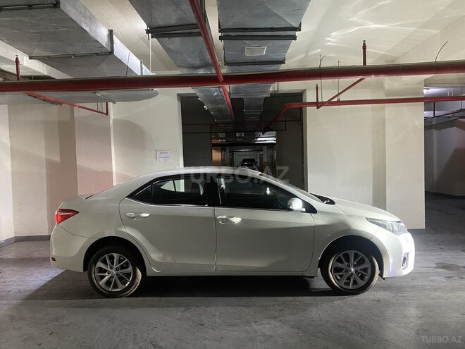 Toyota Corolla 2014, 192,000 km - 1.6 л - Bakı