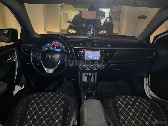 Toyota Corolla 2014, 192,000 km - 1.6 л - Bakı