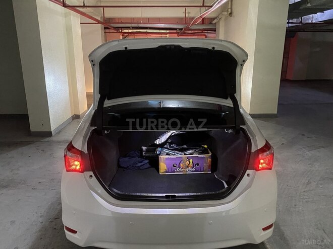 Toyota Corolla 2014, 192,000 km - 1.6 л - Bakı