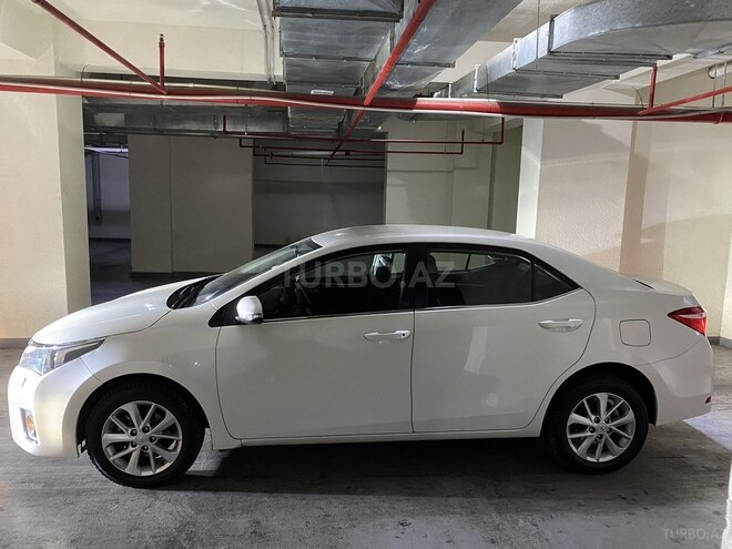 Toyota Corolla 2014, 192,000 km - 1.6 л - Bakı