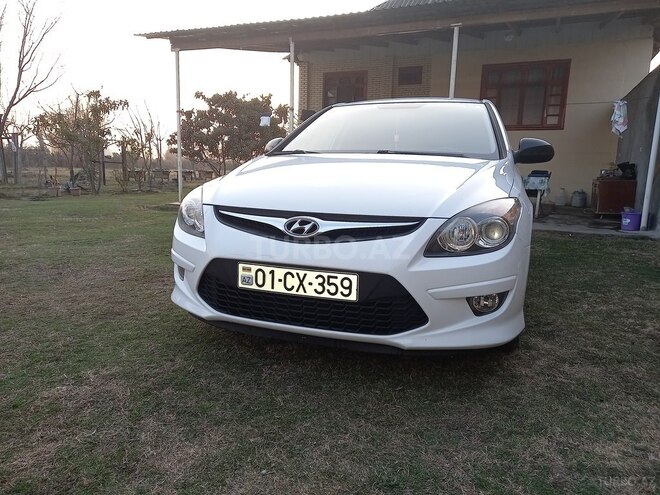 Hyundai i30 2010, 240,000 km - 1.4 л - Sumqayıt